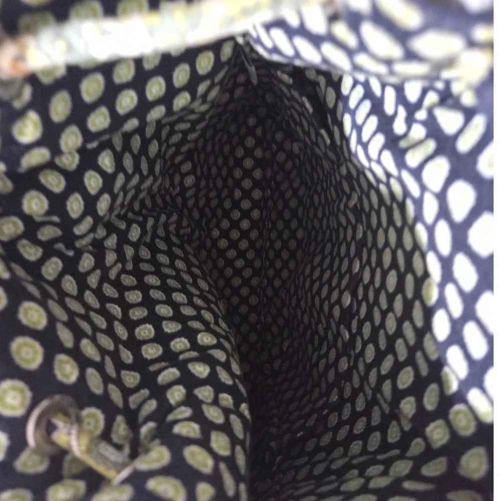 Vera Bradley Retired Cambridge Quilted Cinch Backpack Bag Green Floral Pattern